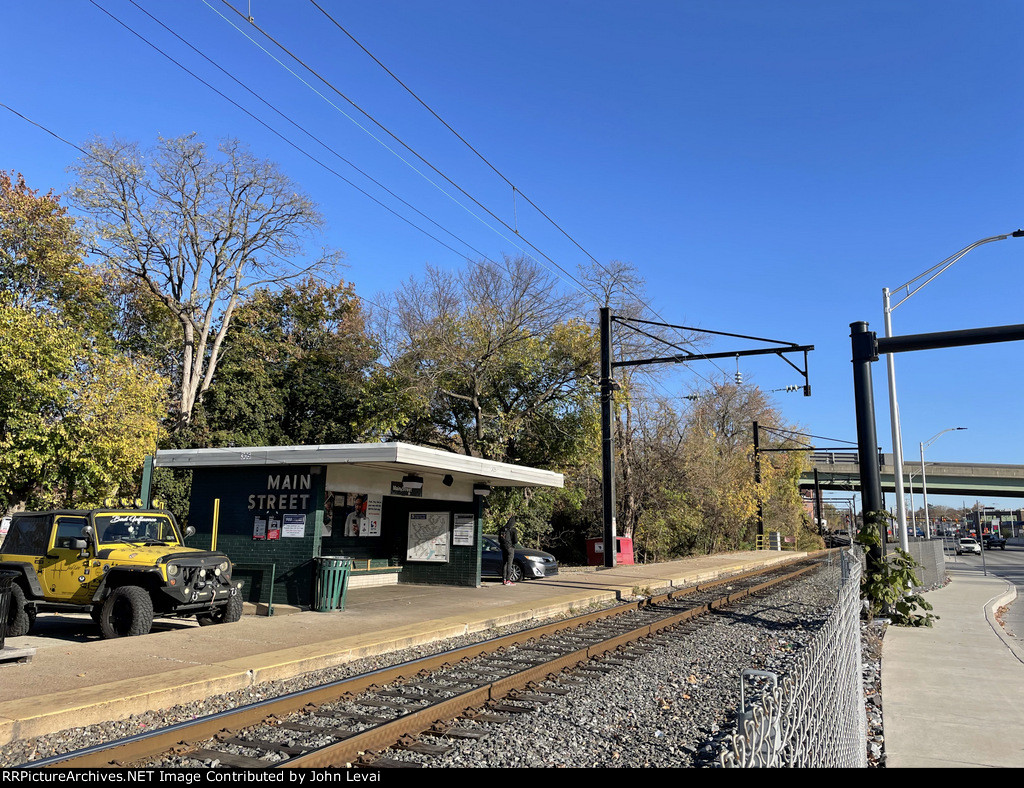 Looking north from Main St Station in Norristown with the shelter on the left